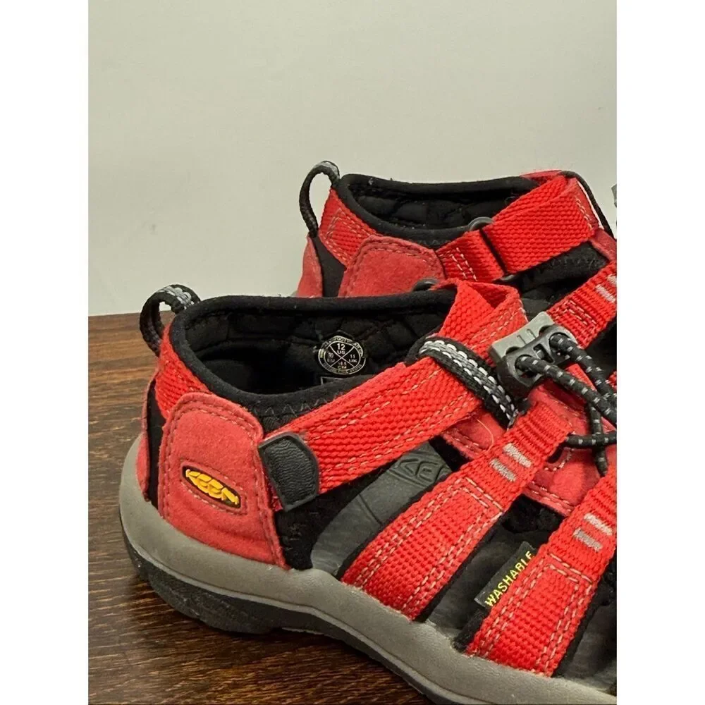 Keen boys red